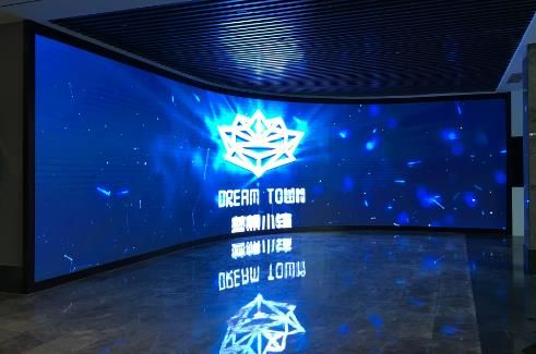 襄陽市圣火廣告有限公司為你解答P2.5Led顯示屏與p3、p4這兩種規(guī)格顯示屏哪種更好